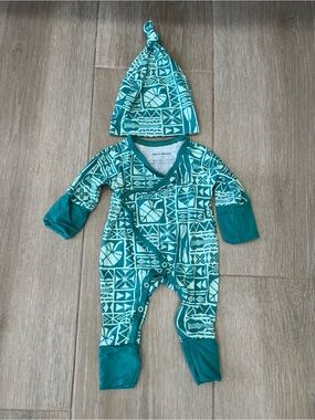 Coco moon Teal Patterned Baby One-Piece with beanie. Newborn!